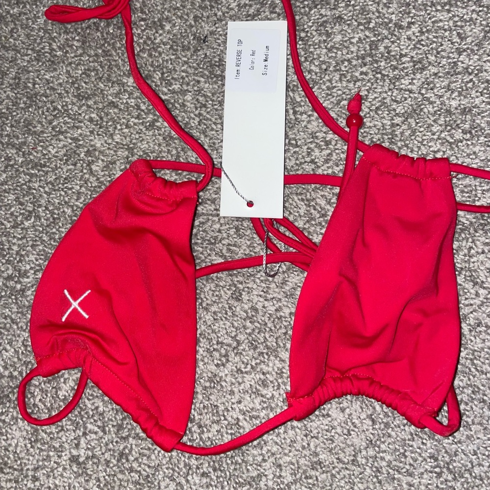 Boutine LA bikini top